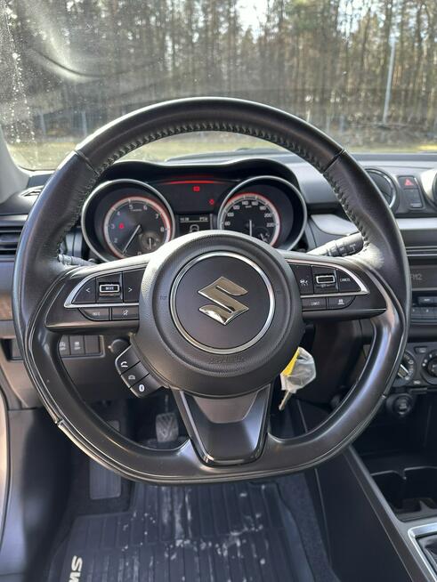 Suzuki Swift Polski Salon