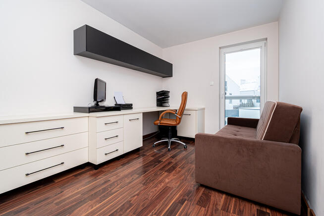 Eleganckie 4-pokojowe mieszkanie z balkonem