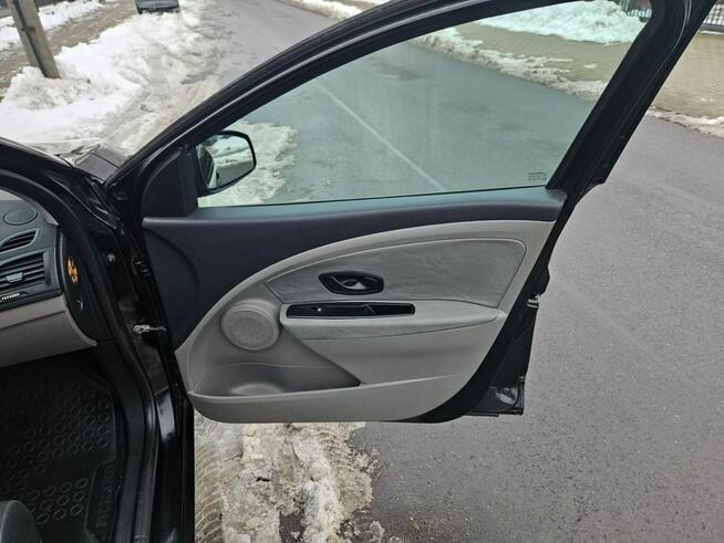 Renault Megane 1,6 16V 131000 km klimatyzacja ładna zarejestrowana