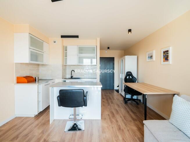 Mieszkanie Kraków Wola Duchacka, Wola Duchacka, Zabawa