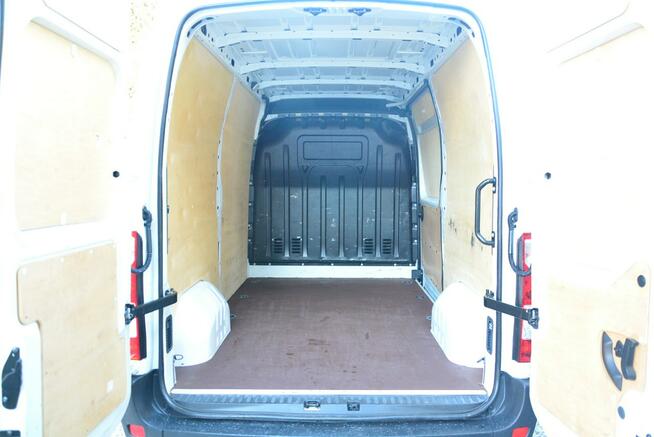 Renault Master sredniak L2H2 3 osobowy lift pełna opcja