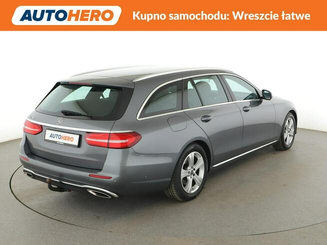 Mercedes E 250 FV23% automat full LED virtual cocpit półskóra grzane fotele kamery