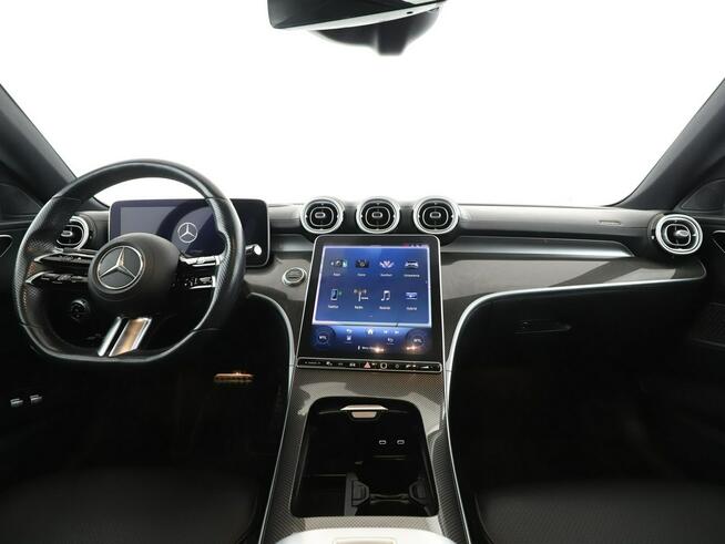 Mercedes C 300 PHEV full LED skóra/alcantara panorama navi kamery