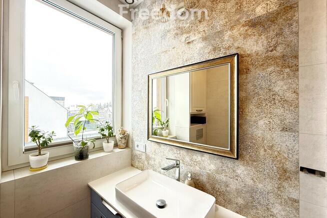 Piękny nowoczesny dom z narożną działką