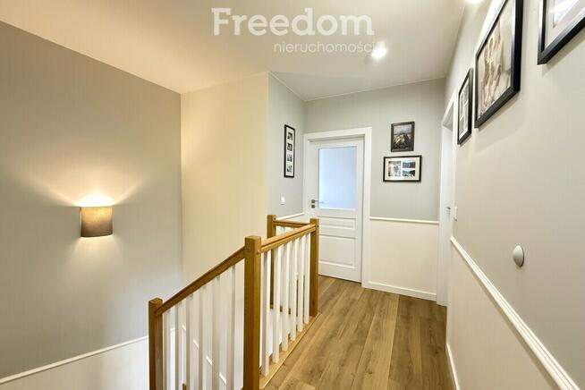 Piękny nowoczesny dom z narożną działką