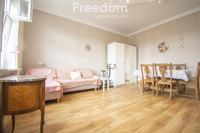 Słupsk, Szkolna 74,13 m² Kamienica 2 pokoje