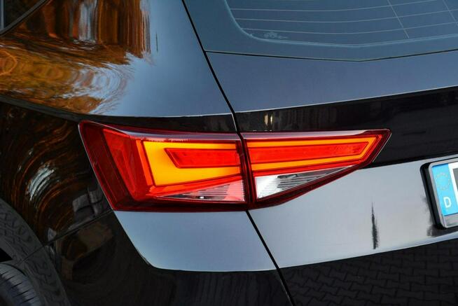 Seat Ateca Led Duża Navi El. Klapa bagażnika Front Assist Parktronic Alu17