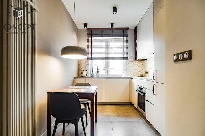 Komfortowe 2 pok. | 2 balkony | garaż | Login City