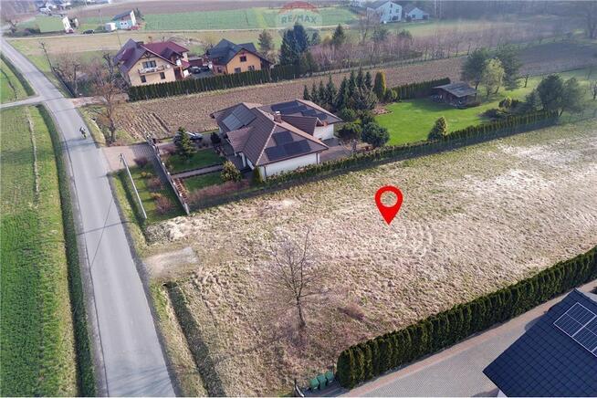 Działka budowlana 2426m2 z furtką do lasu