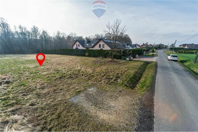 Działka budowlana 2426m2 z furtką do lasu