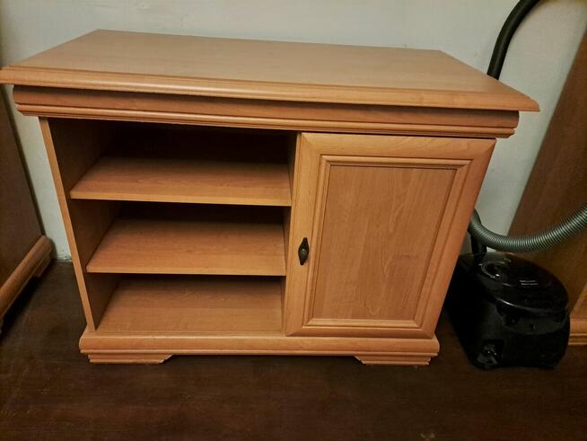 Komoda, szafka tv, szafka nocna i słupek- zestaw