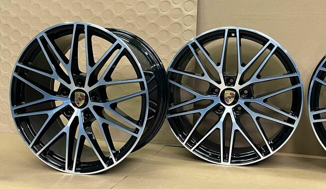 RS Spyder Design 9Y0 Porsche Cayenne 9,5Jx21 ET46 11x21 ET58