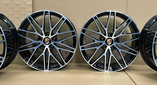 RS Spyder Design 9Y0 Porsche Cayenne 9,5Jx21 ET46 11x21 ET58