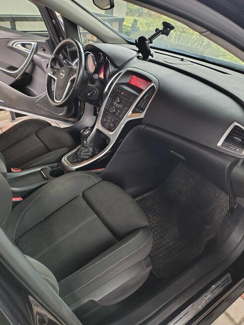 Opel Astra J
