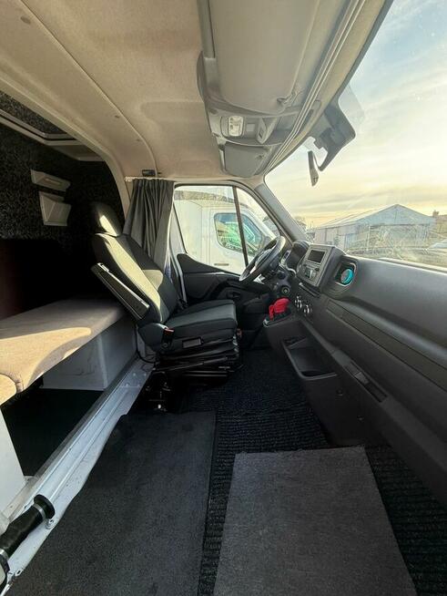 Sprzedam flotę samochodów Renault Master 25szt