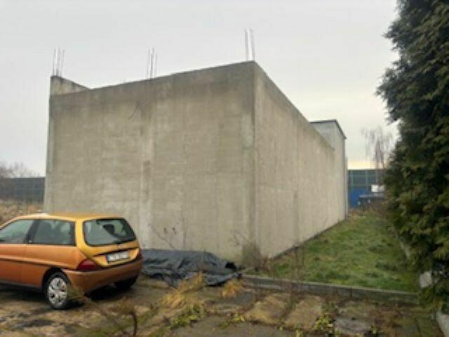 Syndyk sprzeda 1/2 udział - budynek / hala - Tychy