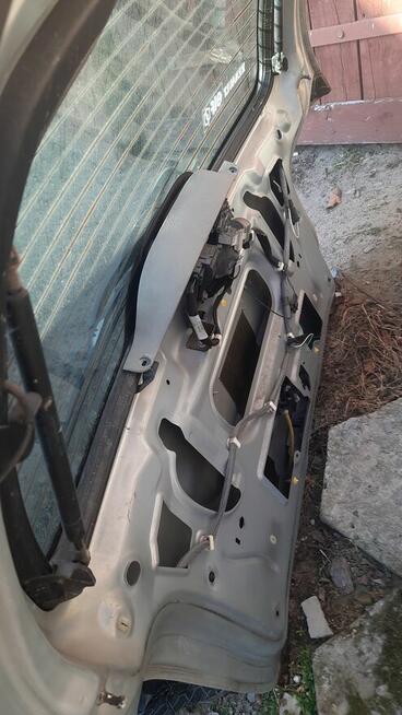 Klapa tył reno scenik 1 lift z otwieraną szybą kolor srebny