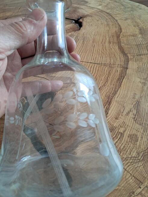 Zestaw Szkła Vintage – Karafka, Kieliszki, Wazoniki