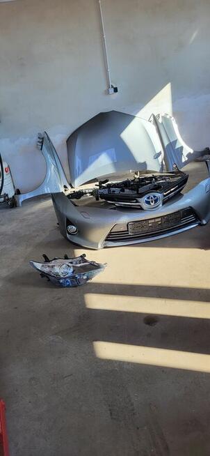 Sprzedam komplet przod toyota auris 2 hybryda