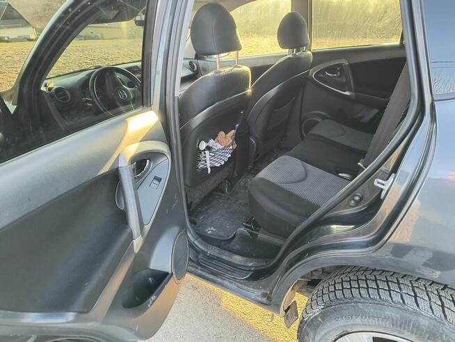 Doinwestowana, krajowa Toyota rav4, 4x4