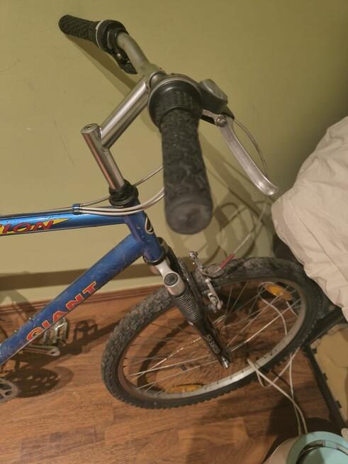 Sprzedam rower górski Giant do odnowienia
