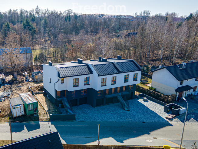 Apartament z ogrodem i garażem