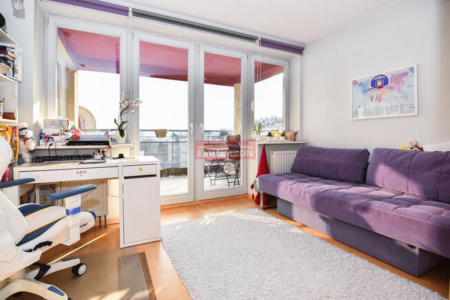 Dobry rozkład, osobna kuchnia, infrastruktura ENG