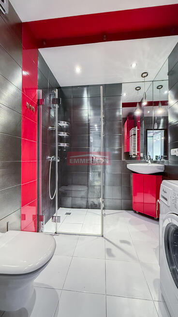 Dobry rozkład, osobna kuchnia, infrastruktura ENG