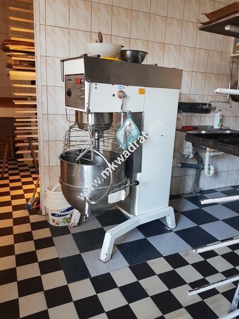 LOKAL PRZY PKP MILANÓWEK