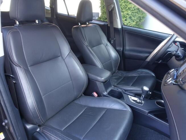 Toyota RAV-4 2,0i Xenon Skóra Navi Ledy Alu 4x4 Automat Serwis ASO VIP Gwarancja