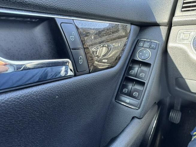 Mercedes C 180 T Kompressor BlueEfficiency Automatik "Elegance"