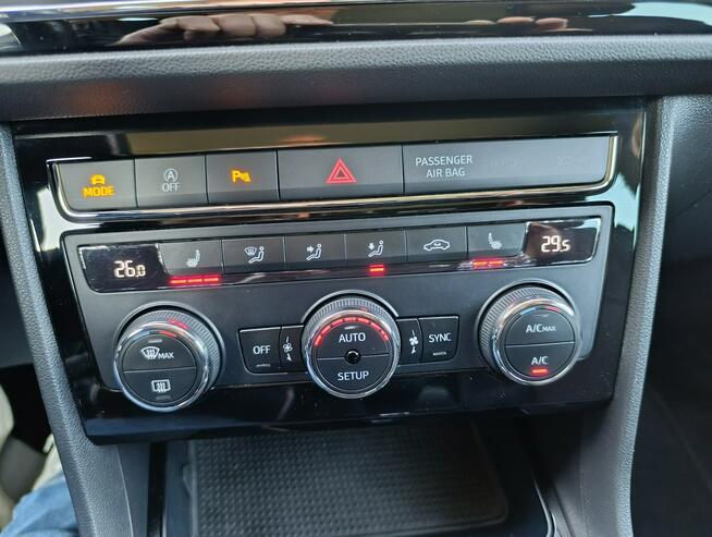 LEON FR 1.8 CarPlay Bezwypadkowy, Nawigacja