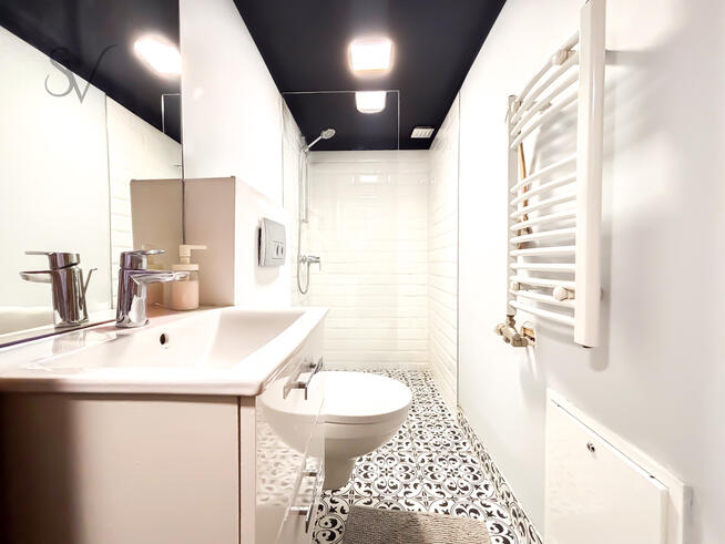 Pets | Rondo Grunwaldzkie | Antresola | ENG