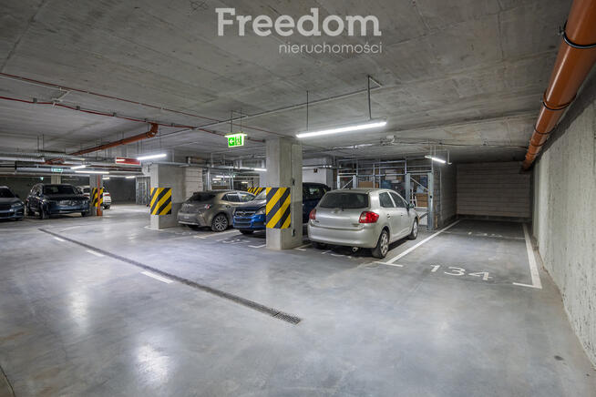 Nowoczesne studio niedaleko metra, górny Mokotów