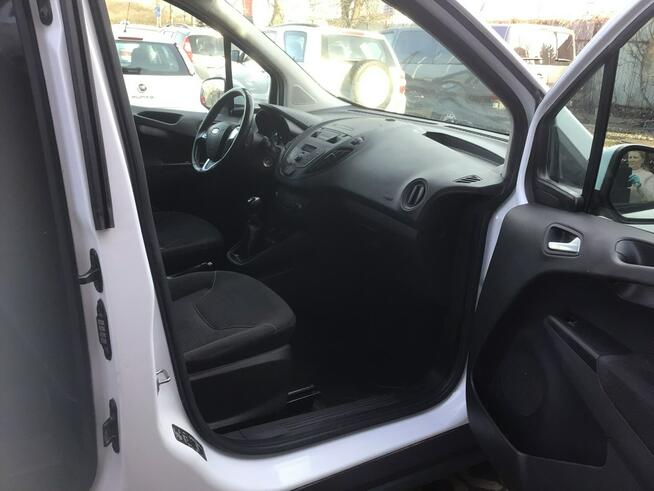 Ford Transit Courier Salon Polska