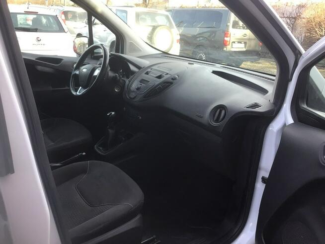 Ford Transit Courier Salon Polska