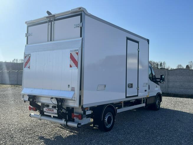Iveco Daily 35S18 Hi-Matic 3.0/180KM B.A.R._750kg Chłodnia -20/+30*C + Sieć_230V