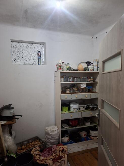 Dom parterowy jednorodzinny na dużej działce.