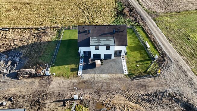 Bliźniak, 4 pokoje, salon.