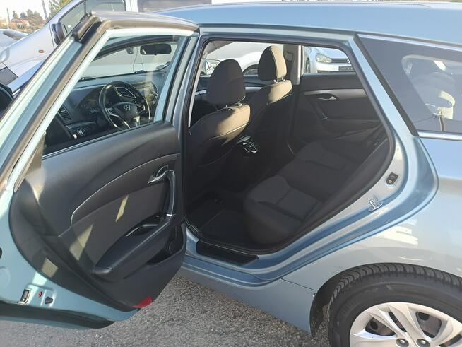 Śliczny Hyundai i40 Fajna wersja