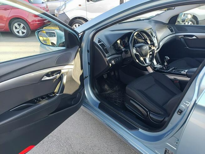 Śliczny Hyundai i40 Fajna wersja