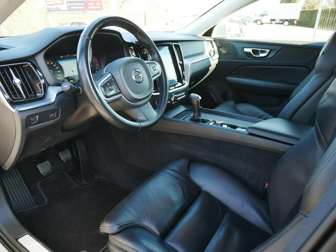 Volvo V60 2.0D3 150KM Eu6 Momentum Pro -Wzorowo zadbany -LED - Kamera -Keyless