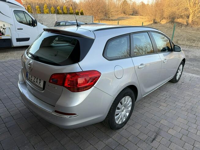 Opel Astra 1.6 diesel, uszkodzony silnik, dokumentacja przebiegu
