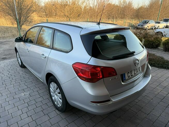 Opel Astra 1.6 diesel, uszkodzony silnik, dokumentacja przebiegu