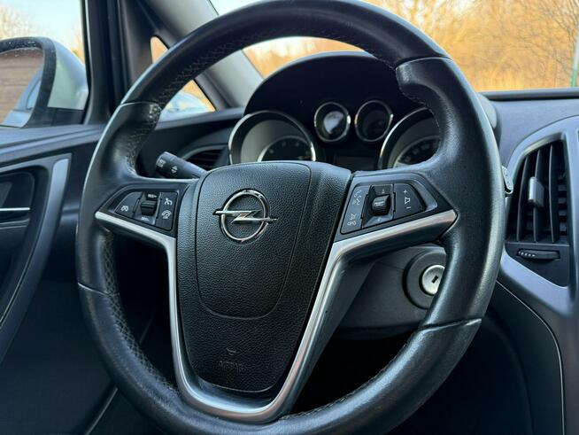 Opel Astra 1.6 diesel, uszkodzony silnik, dokumentacja przebiegu