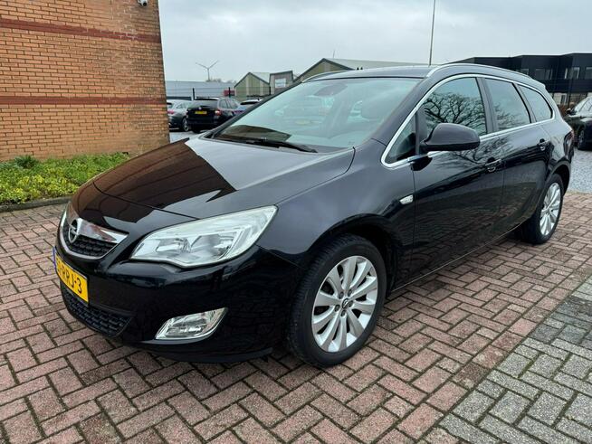Opel Astra J 1.4T 2011r Automat Nawigacja Półskóra Ruda Cosmo Alufelgi