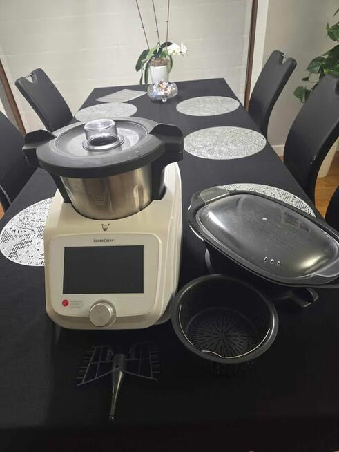 Silvercrest Lidlomix Robot kuchenny+ zestaw do szatkowania.