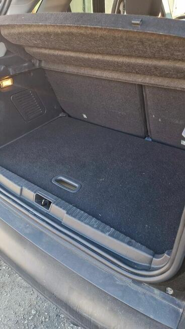 Usługi sprzątania wnętrza auta