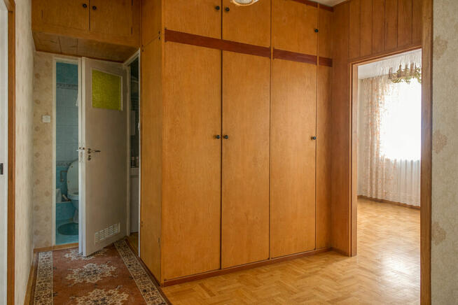 Słoneczne 4 pokojowe na I piętrze w niskiej zabudowie 1/4