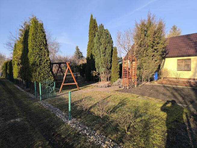 Sprzedam działkę ROD Geofizyka z domkiem